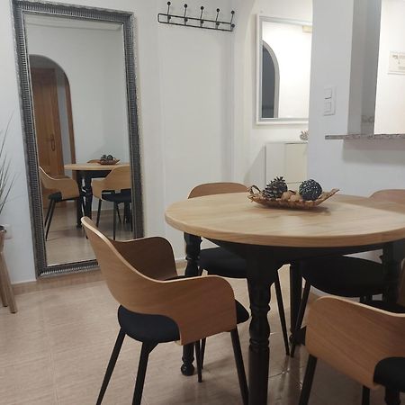 Linmarko Apartamento En Centro De ตอร์เรเวียคา ภายนอก รูปภาพ