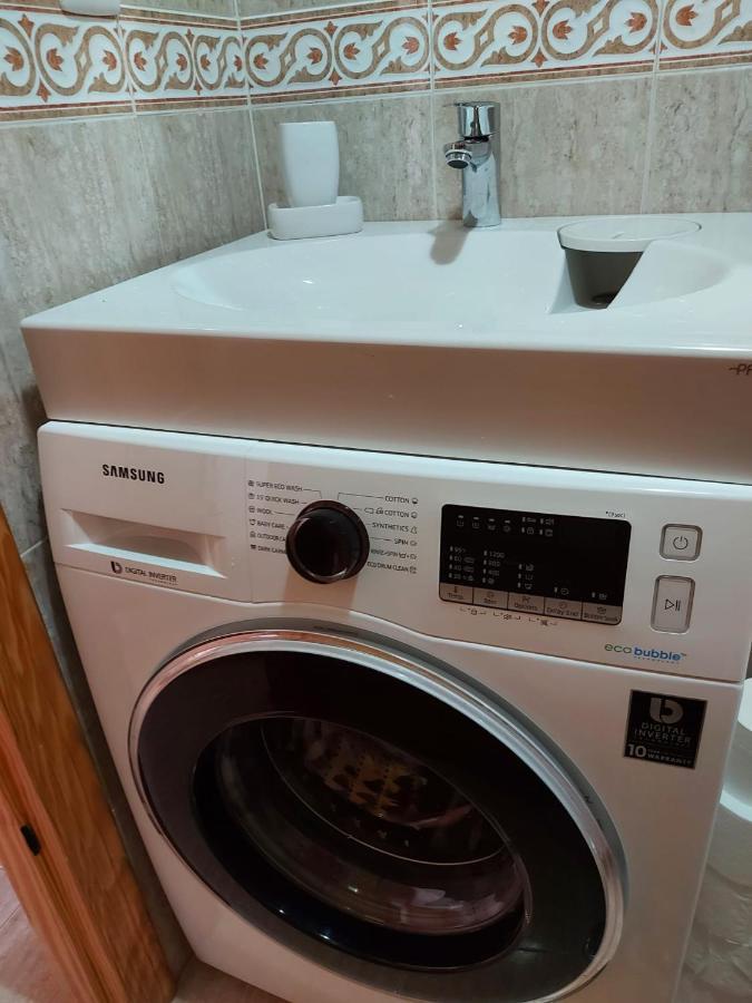 Linmarko Apartamento En Centro De ตอร์เรเวียคา ภายนอก รูปภาพ