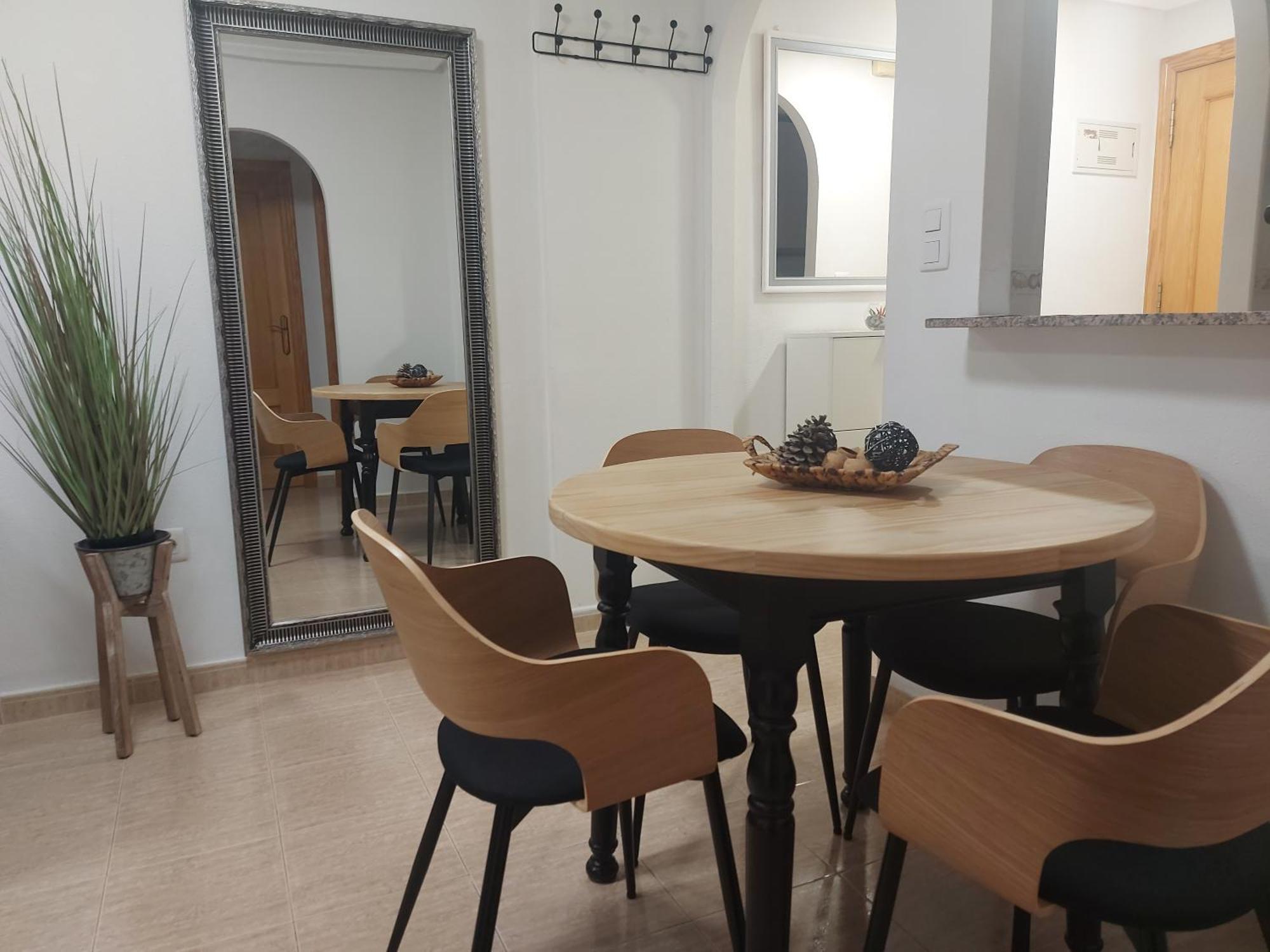 Linmarko Apartamento En Centro De ตอร์เรเวียคา ภายนอก รูปภาพ